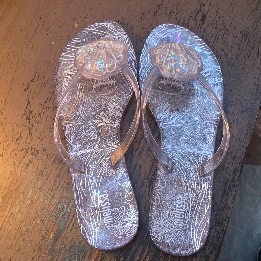 A Melissa sandals